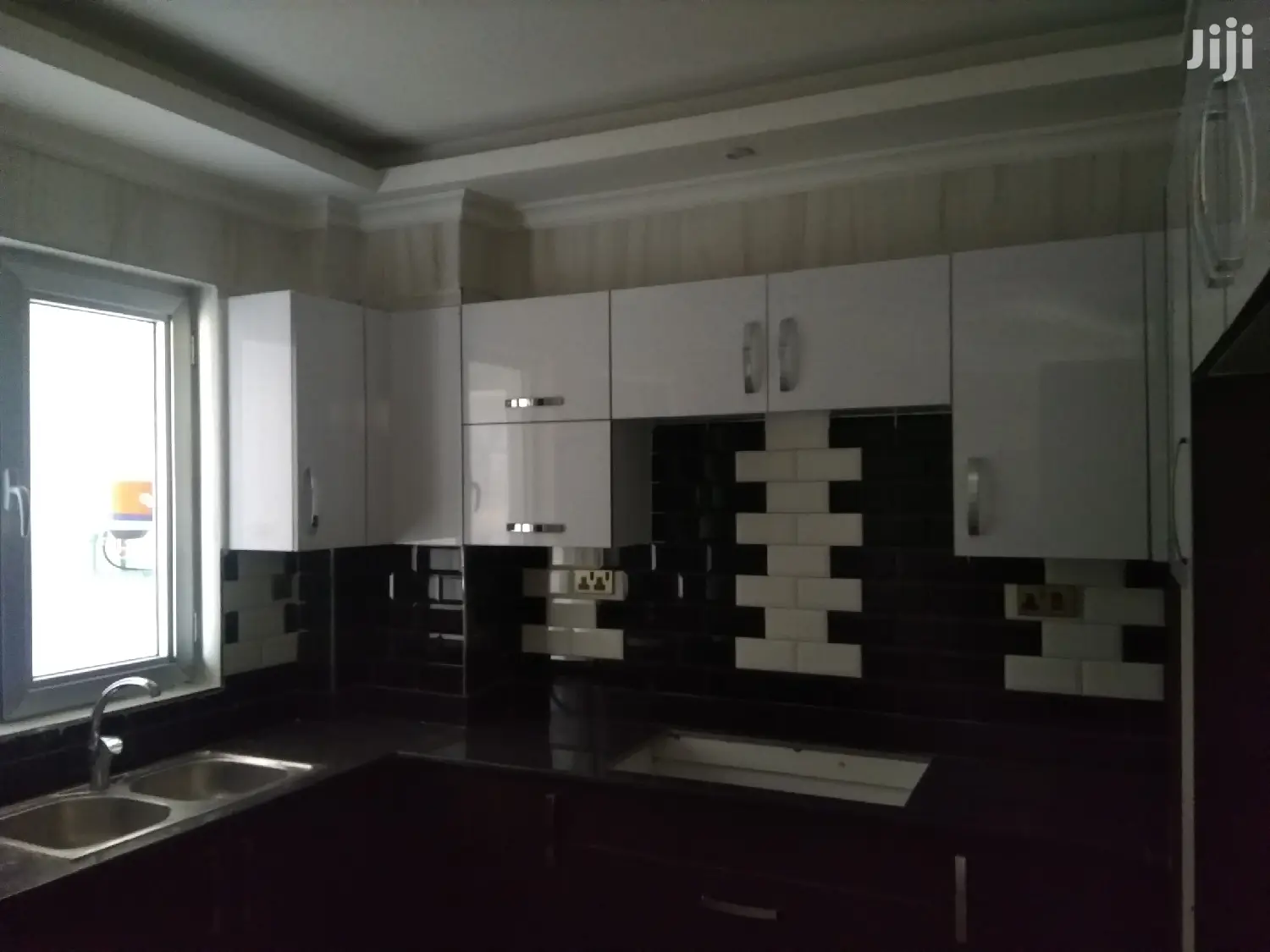 4bedroomed With Dsq Lavington Elomoro Rd
