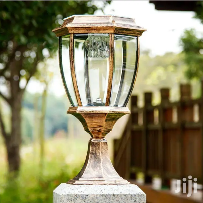 Solar Powered Pillar Lights