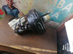 Nissan Navara/Hardbody Brake Booster/Master Cylinder.