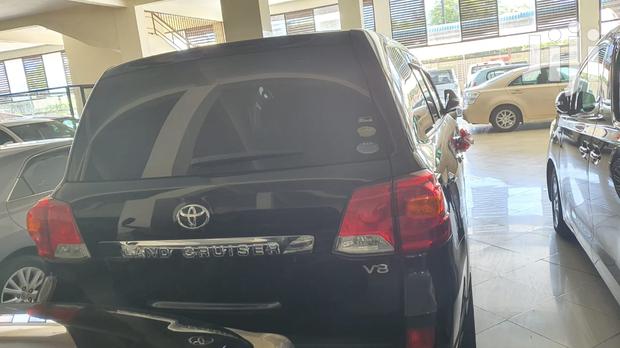 Toyota Land Cruiser 2012 Black - thumbnail 5