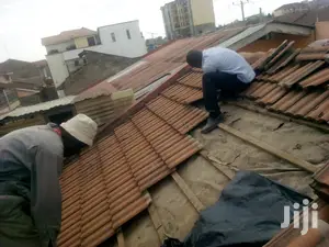 Roof Repair Emergency Attendant
