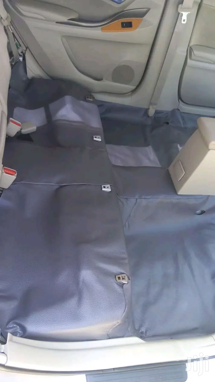 Suzuki Seats And And Car Carpeting