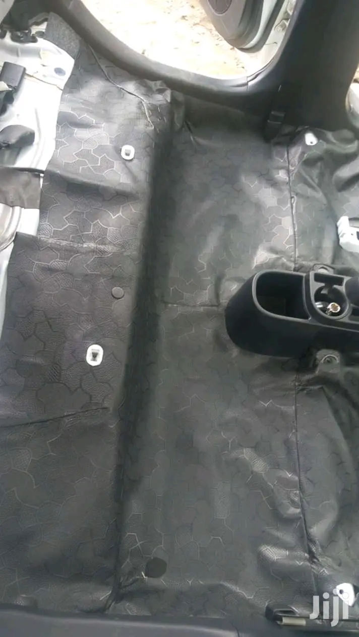Suzuki Seats And And Car Carpeting