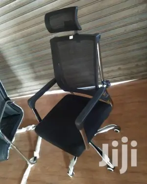 Comfy Headrest Office Chair