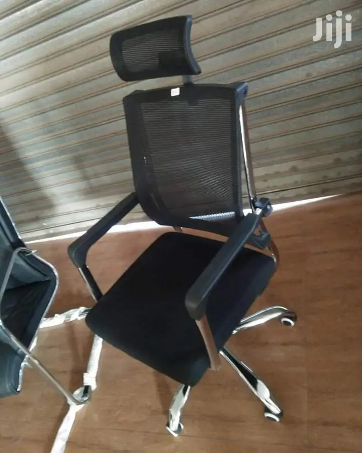 Comfy Headrest Office Chair