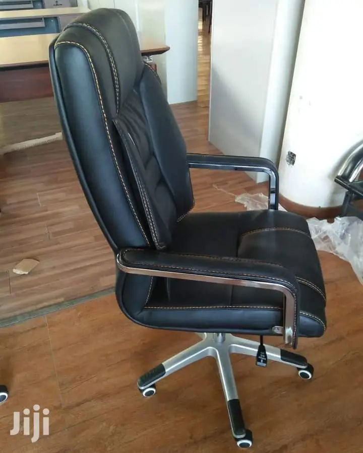 Executive Office Seat