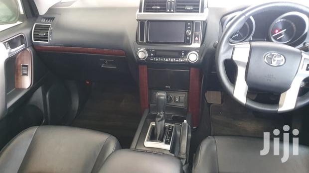Toyota Land Cruiser Prado 2017 Black - thumbnail 3