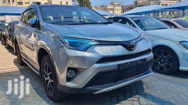 Toyota RAV4 2019 Silver