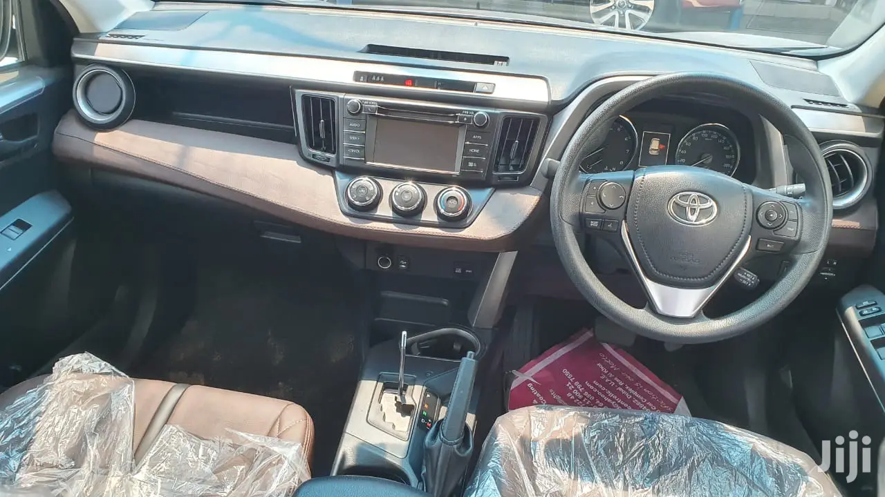 Toyota RAV4 2019 Silver