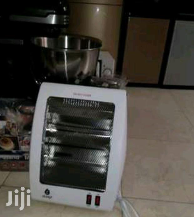 A Movable 800w Room Heater