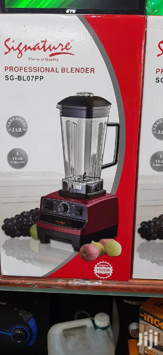 Signature Commercial Blender - main view