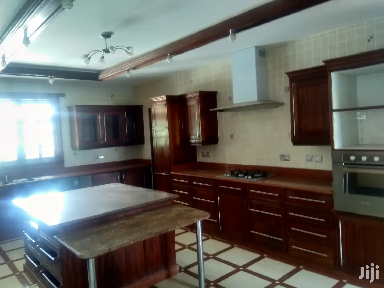 7bedroomed Mansion Off Thigiri Rd