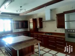 7bedroomed Mansion Off Thigiri Rd