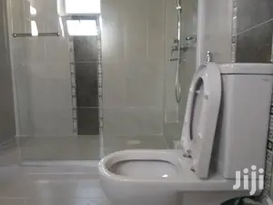 4bedroomed , 2dsqs Off Thigiri Rd