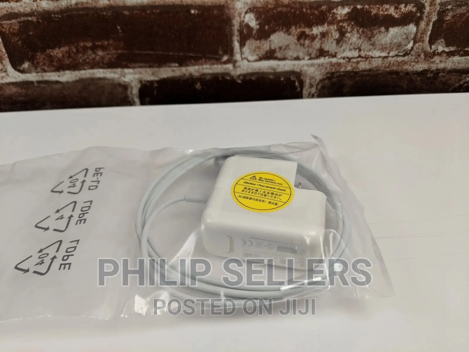Macbook Air Magsafe 2 45W Power Charger Apple 45 Watt A1436