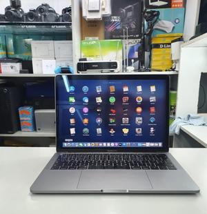 Laptop Apple MacBook Pro 8GB Intel Core I5 SSD 512GB - main view