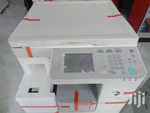 Canon Image Runner 2520