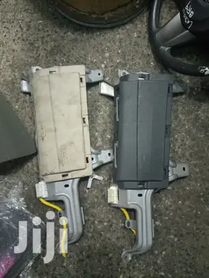 Knee Airbag Harrier