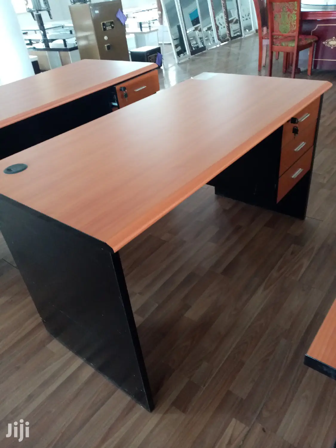 1.4m Long Office Desk
