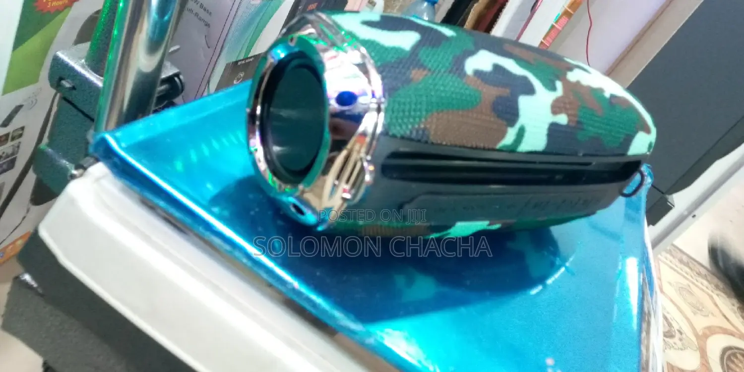 Robot Audio Portable Speaker