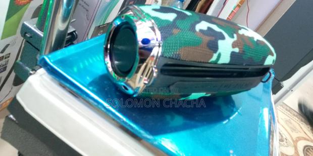 Robot Audio Portable Speaker - thumbnail 3