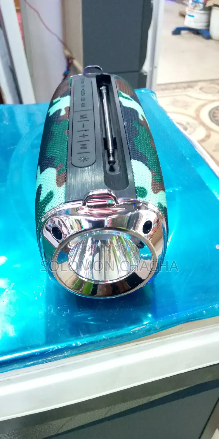 Robot Audio Portable Speaker