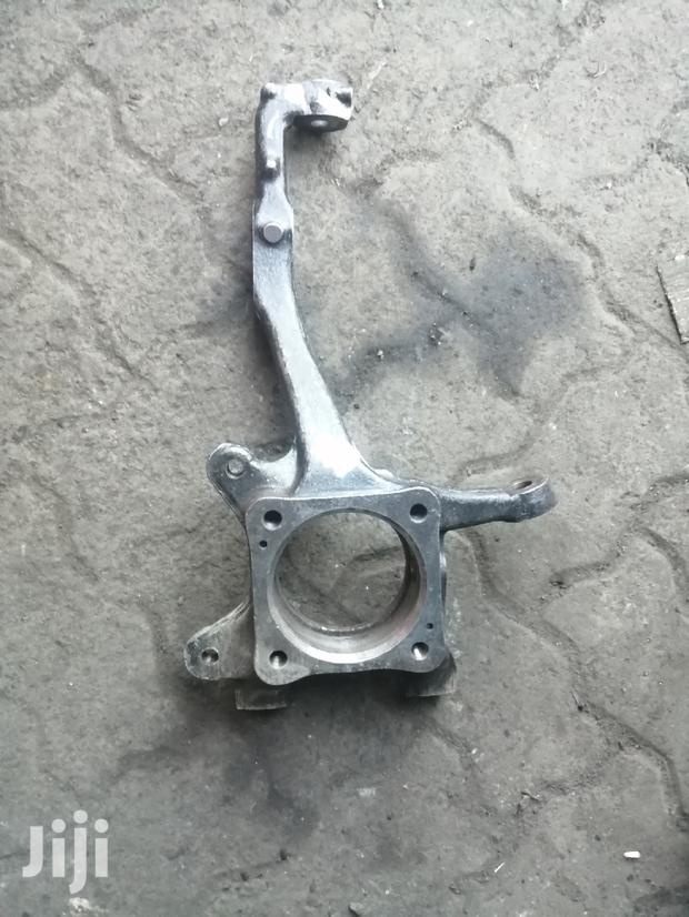 Toyota Hilux Vigo Front Knuckle (4wd). - thumbnail 2