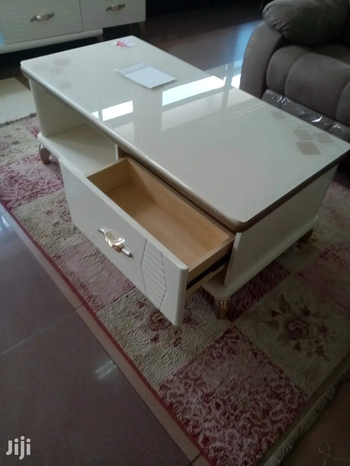 Ideal Coffee Table