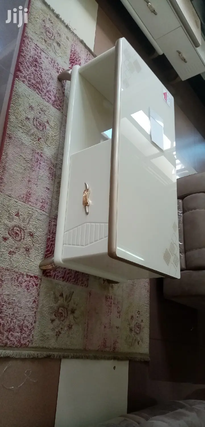Ideal Coffee Table