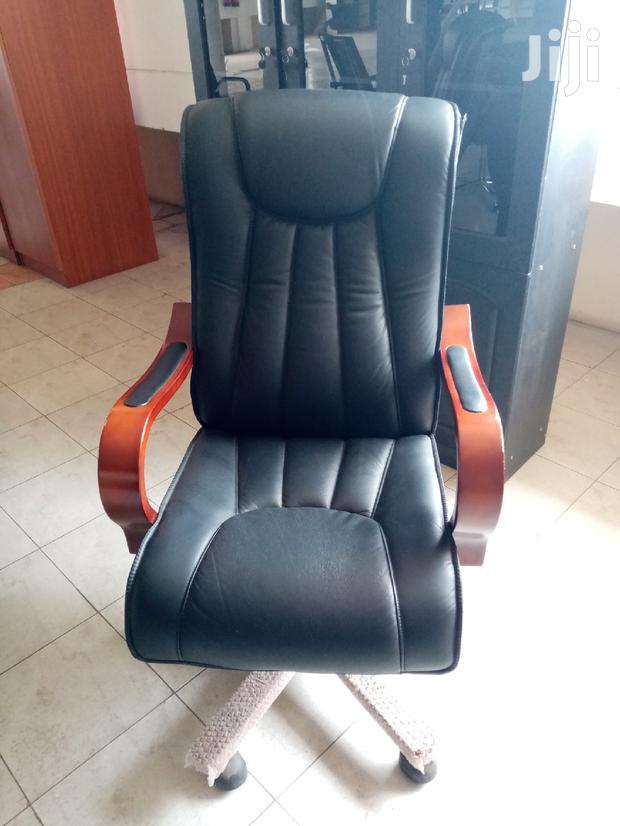 Executive Office Seat - main view