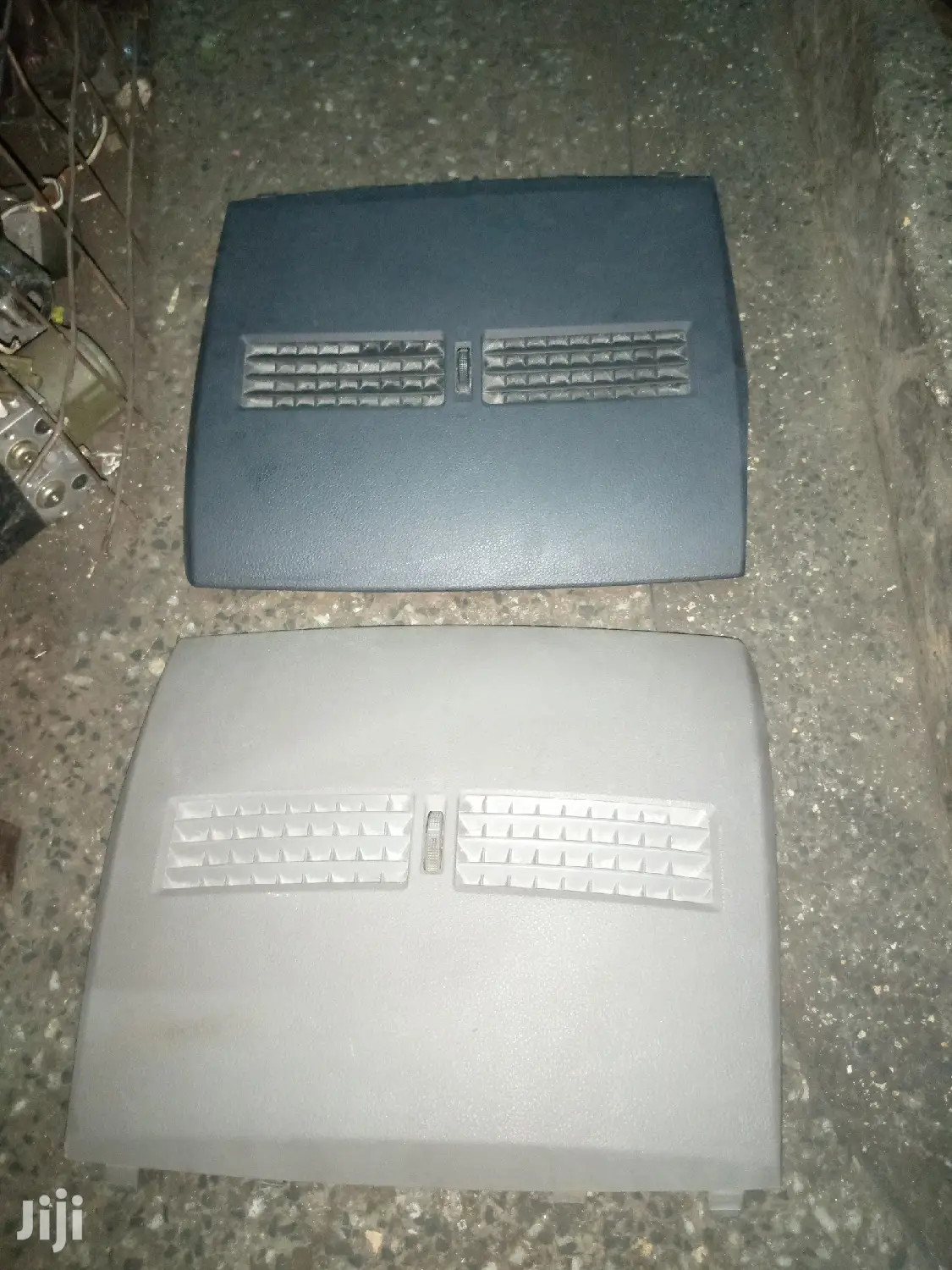 Nissan Tilda Dashboard Finisher