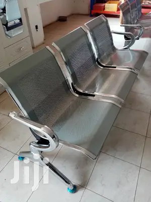 Non Padded Waiting Chair