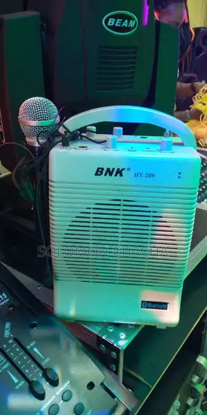 BNK HY 209 Karaoke Speaker Music Singing Machine