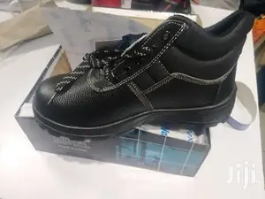Stock Clearance- Safety Boots at Wholesale Price