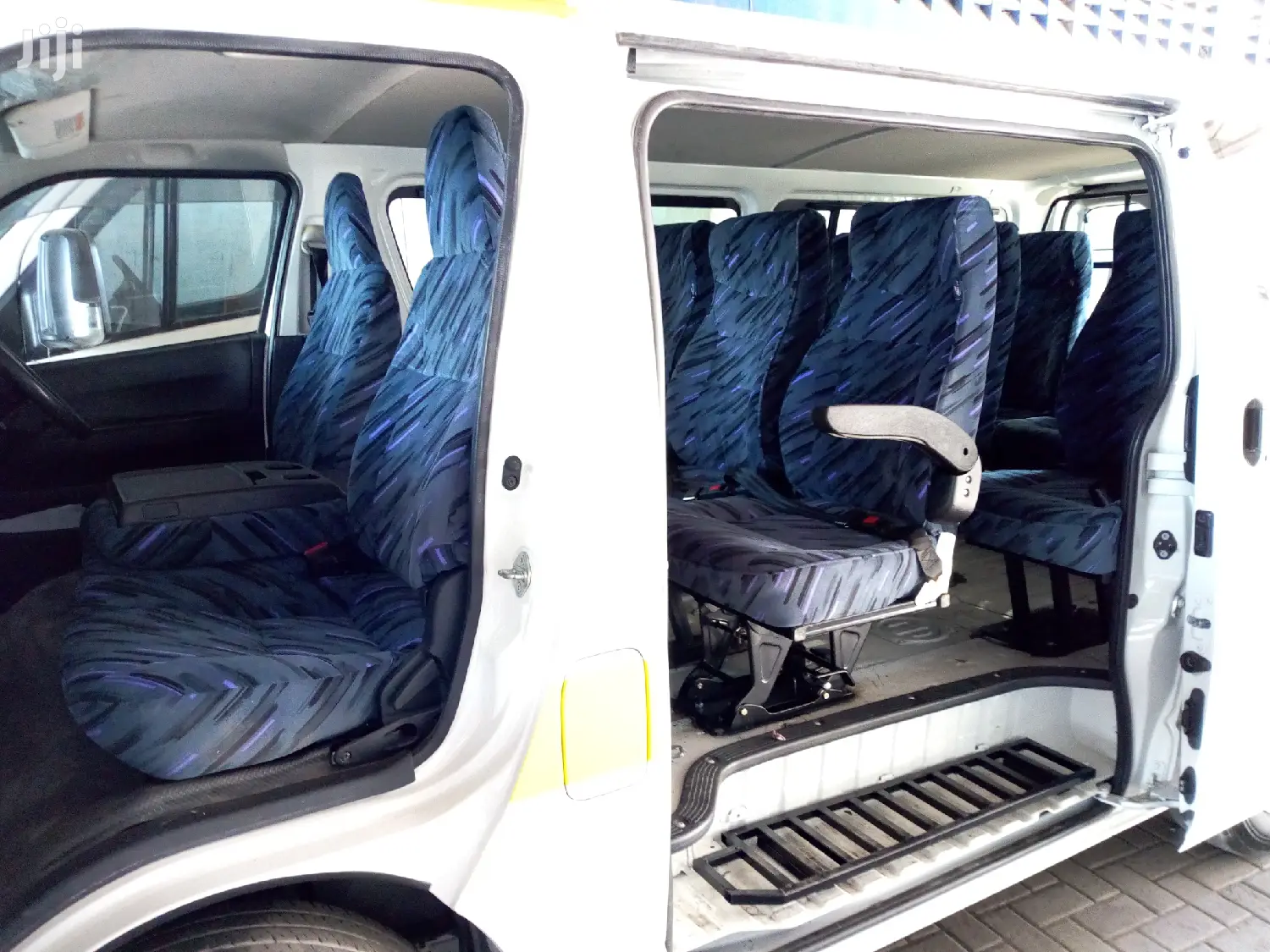Reclining Seats/ Shuttle Van / Tour Van / Matatu Seat