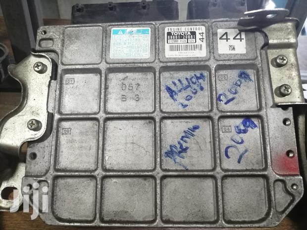 Toyota ECU Computer 20B61. - main view