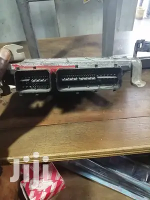 Toyota ECU Computer 20B41.