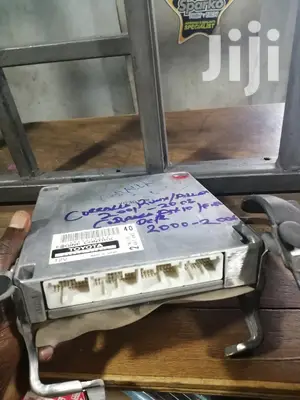 Toyota INZ Engine ECU Computer.