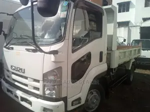 Isuzu FRR 2017 1500CC White