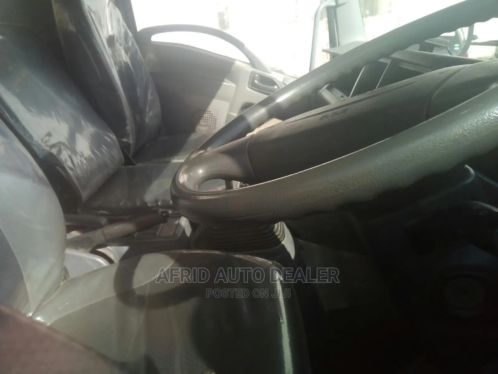 Isuzu FRR 2017 1500CC White