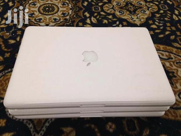 Apple Macbook 4 Unibody 14'' 320GB COI5 2GB - main view