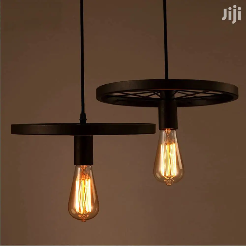 Wheel Shaped Pendant Light