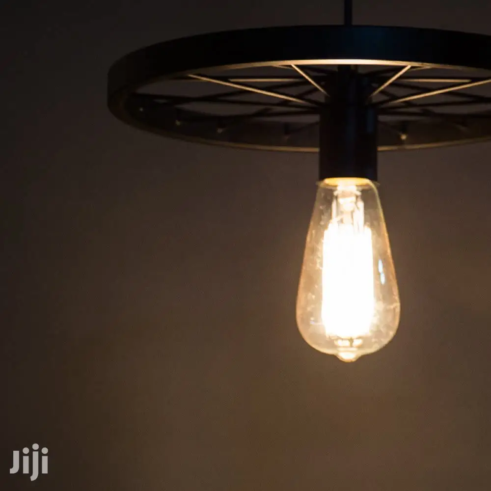 Wheel Shaped Pendant Light