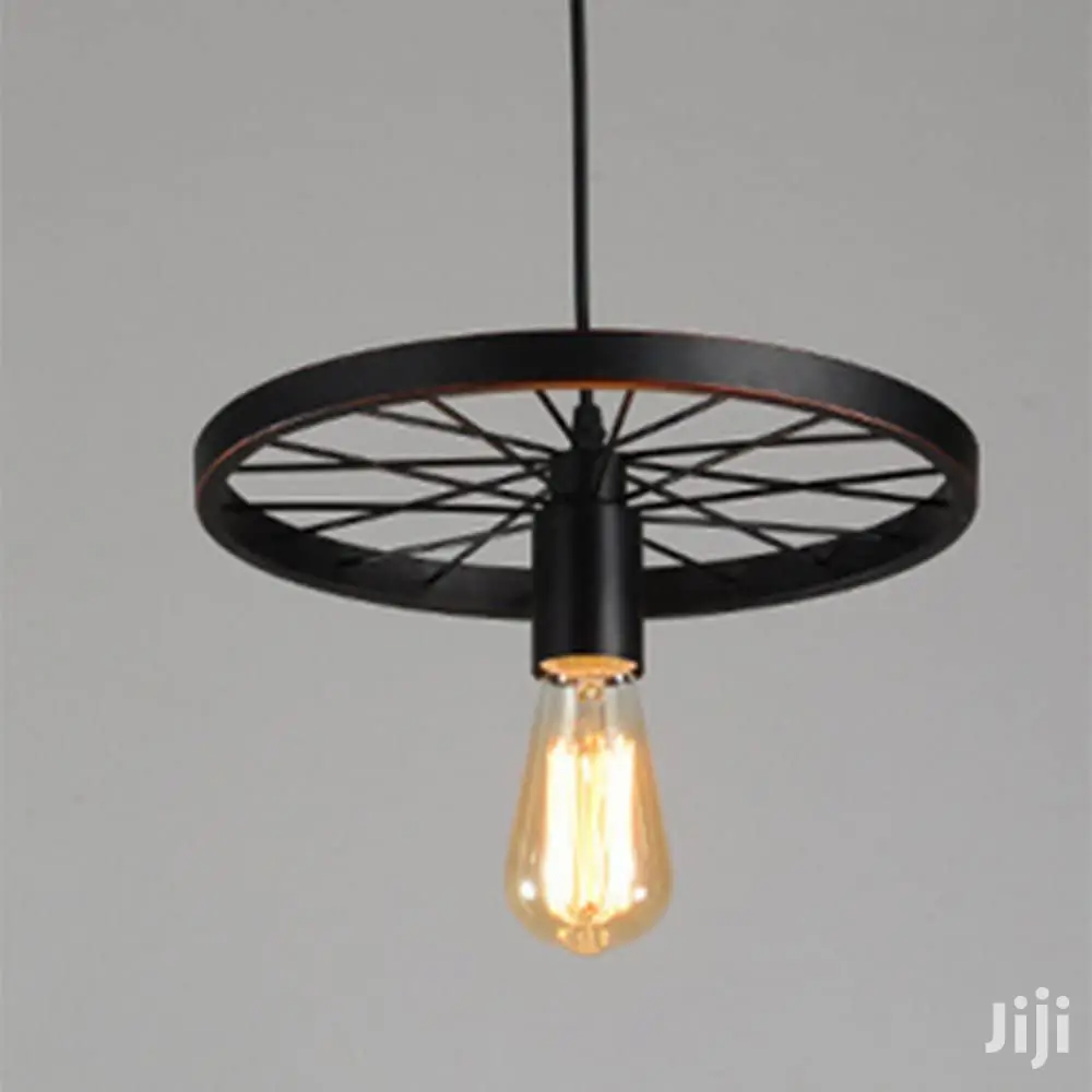 Wheel Shaped Pendant Light