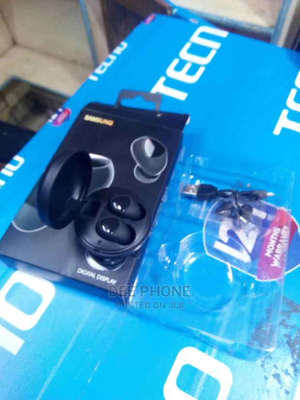 AKG Wireless Earbunds - main view