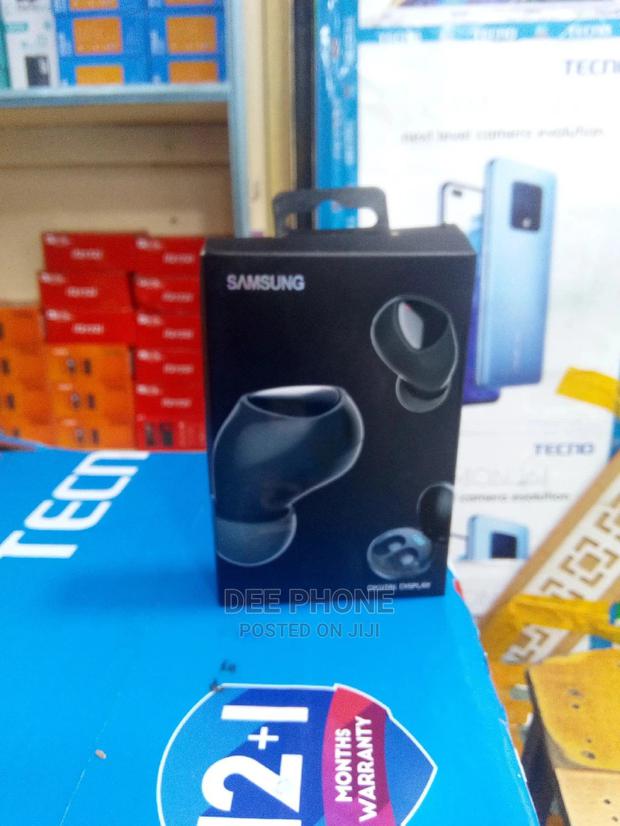 AKG Wireless Earbunds - thumbnail 2