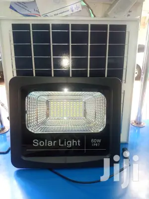 60 Wart Solar Flood Light