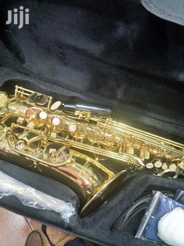Alto Saxophone - thumbnail 2