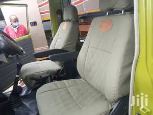Tour / Land Cruiser Seats