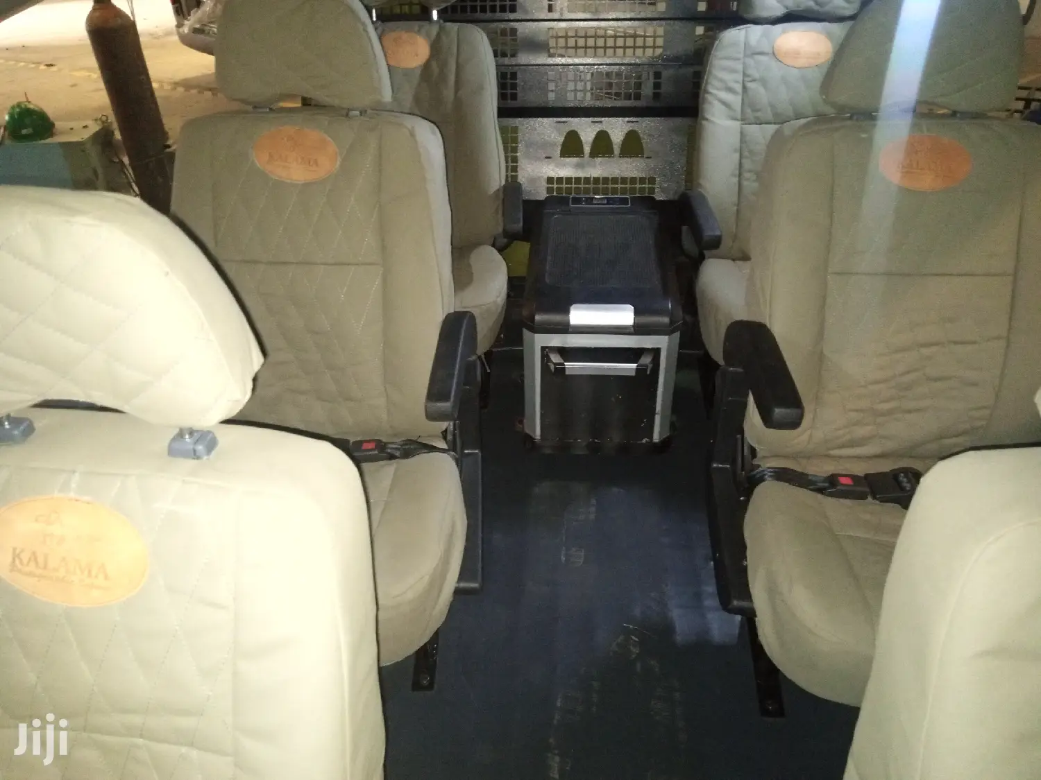Tour / Land Cruiser Seats
